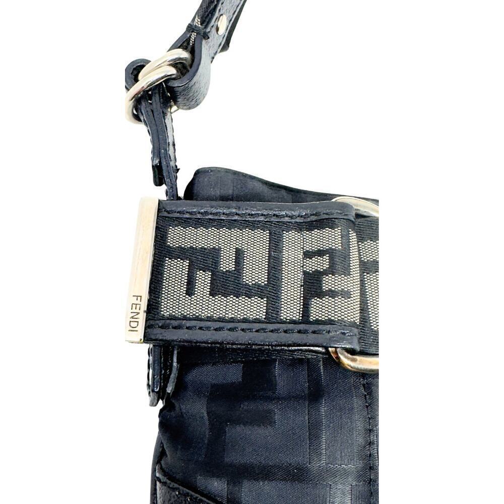 Fendi Baguette Bag Purse RARE FF Logo Zucca Shoulder Black Leather Canvas Zip - Picture 8 of 11